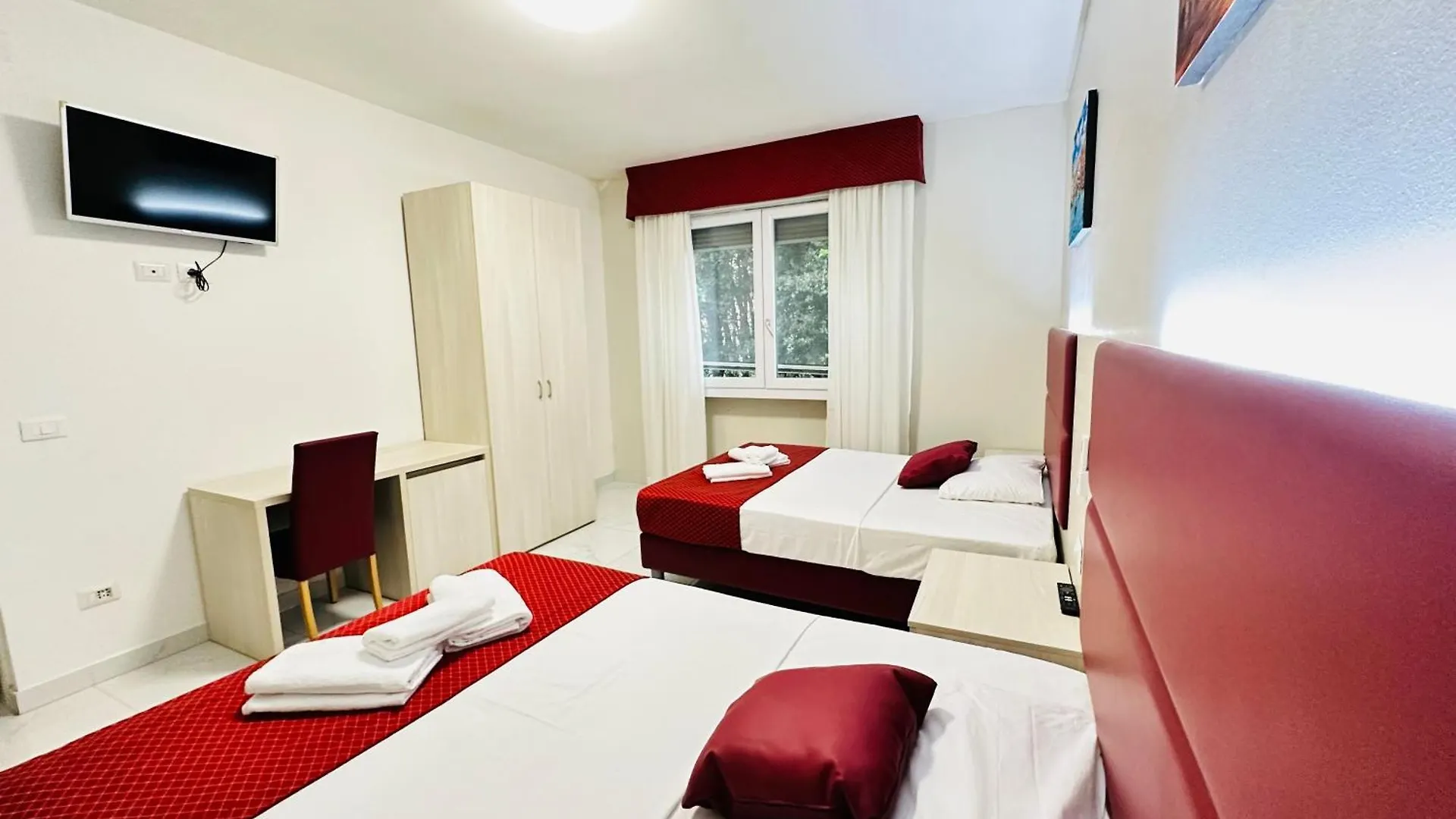 Dream Hub Hotel Mestre 0*,  Italy