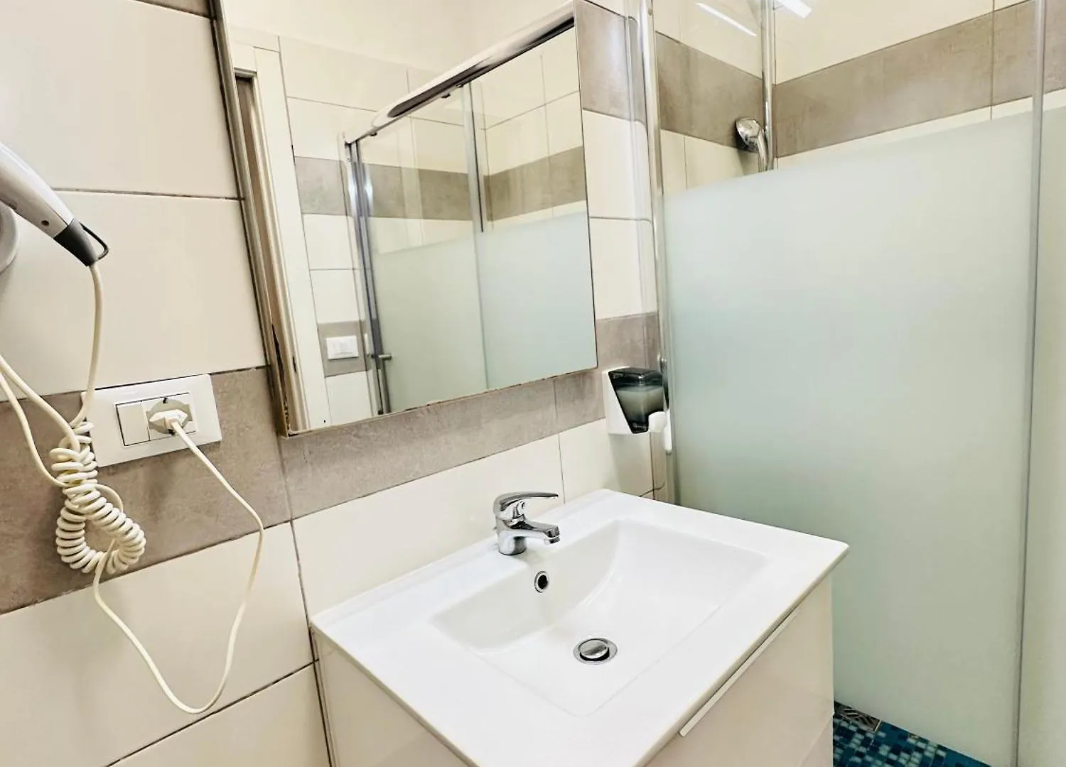 Dream Hub Hotel Mestre Guest house